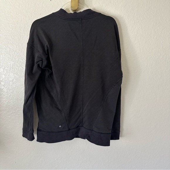 Lululemon Mula striped Bundle Wrap size 8 - Picture 13 of 13